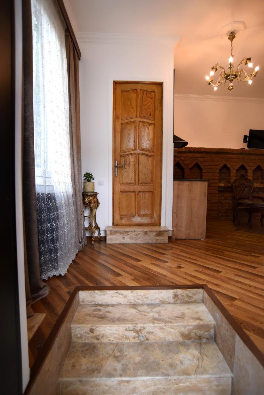 Old Vera Tbilissi Extérieur photo